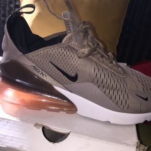 Airmax270